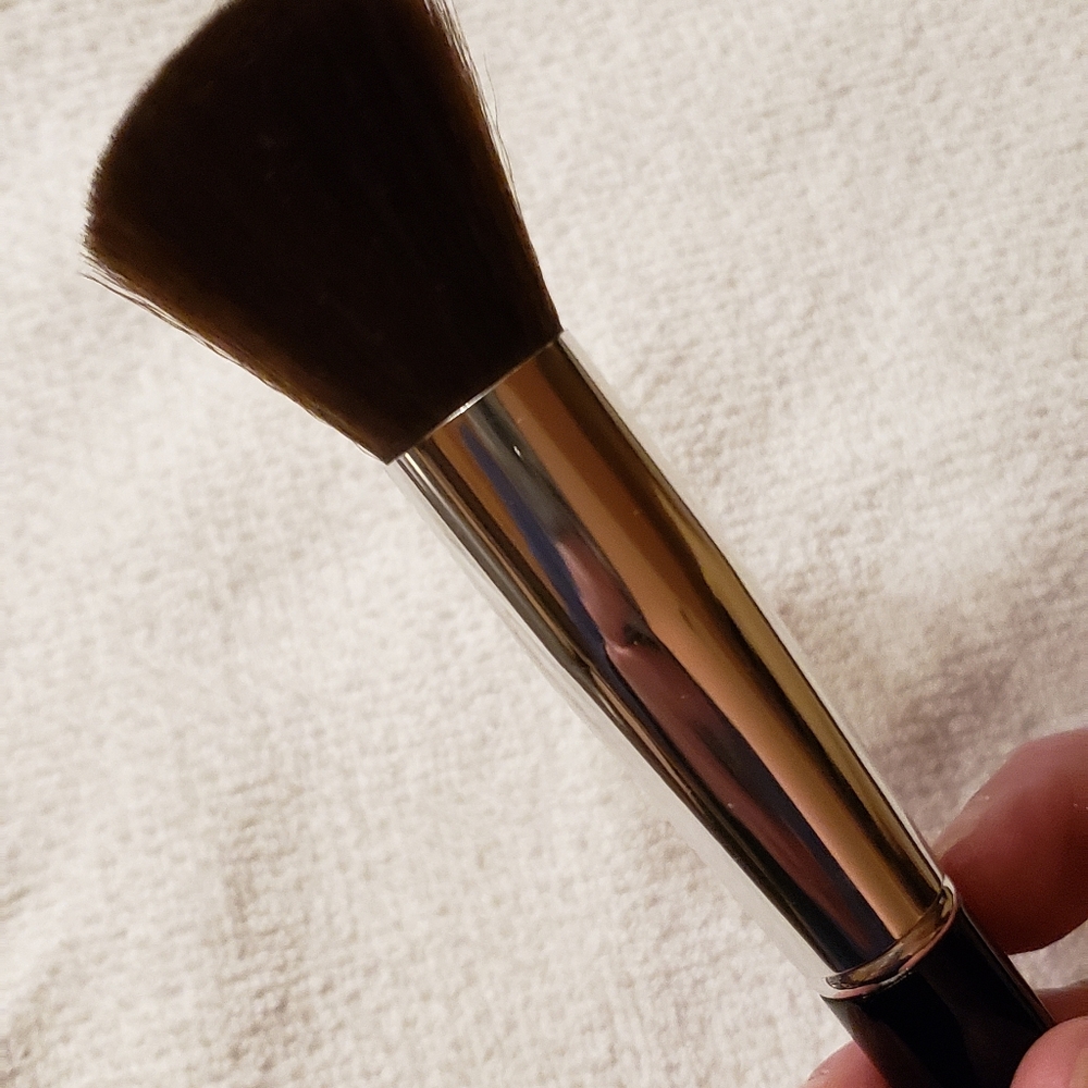 Bare Minerals blush brush